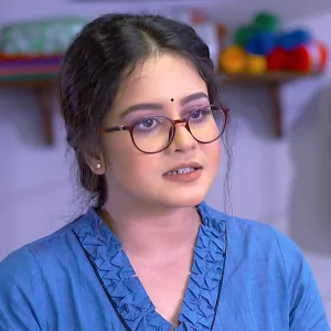 Somashri Bhattacharya as Koyel in Mon Dite Chai