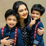 Moyna Mukherji with her two sons Sagor Mukherjee and Somudro Mukherjee