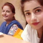 Sonal Mishra with her mother Meena Mishra