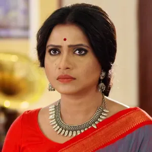 Sahana Sen in Godhuli Alap serial episodic look