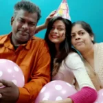 Moumita Sarkar with her father Mintu Sarkar and mother Tapati Sarkar