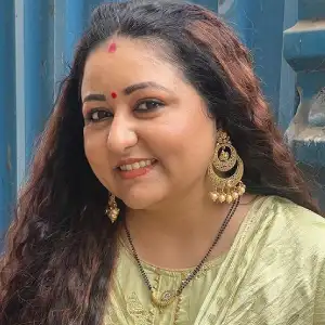 Swati Araro